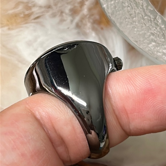 🖤LA MER COLLECTION watch ring - Picture 7 of 12
